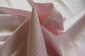 IT-DD192 Deadstock 100% Cotton Seersucker Gingham Check - Pink